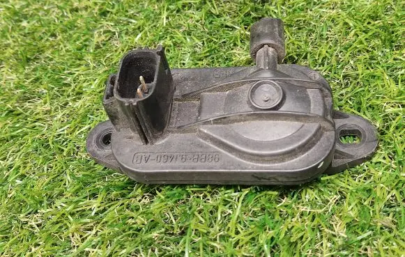 Ford Mondeo MK II Air pressure sensor 98BB9J460AB