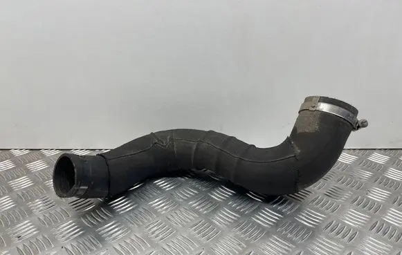 Intercooler hose/pipe