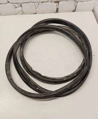 Ford Ranger Rubber seal front coupe door 