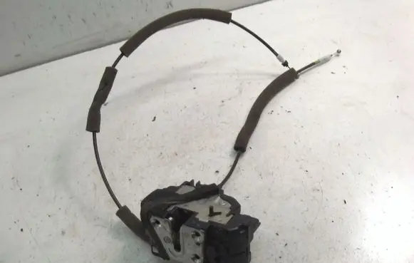 Renault Koleos I Rear door lock 