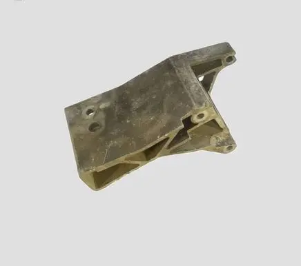 Volvo V70 Engine mounting bracket