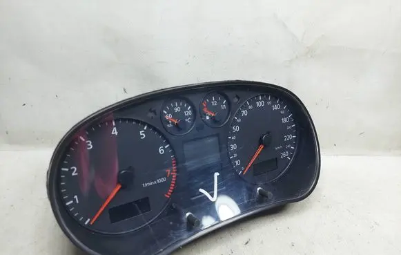 Audi A3 S3 8L Speedometer (instrument cluster) 8L0920900L