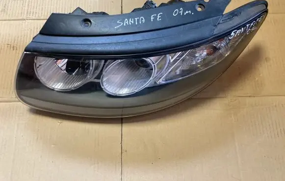 Hyundai Santa Fe Headlight/headlamp