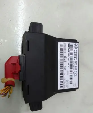 Volkswagen Golf V Gateway control module 1K0907530L