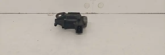 Audi A4 S4 B5 8D Turbo solenoid valve 1J0906283A