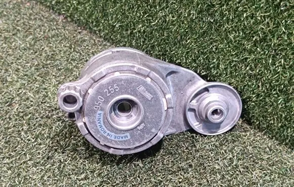 Mercedes-Benz S W222 Generator/alternator belt tensioner 950255