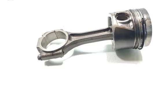 Volkswagen PASSAT B6 Piston with connecting rod 