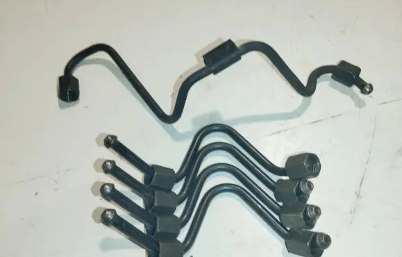 Mercedes-Benz C AMG W203 Fuel injector supply line/pipe 