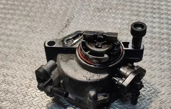 Citroen Berlingo Vacuum pump 9804021880
