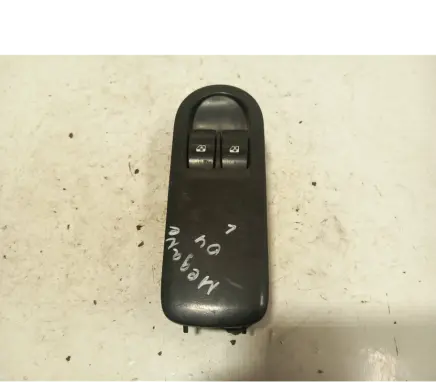 Renault Megane II Electric window control switch 156018090