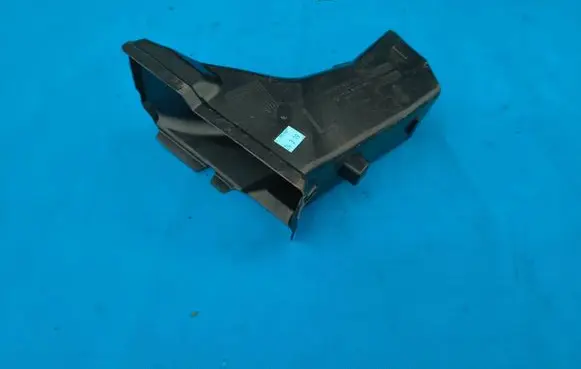 BMW X3 G01 Brake cooling air channel/duct 8081889