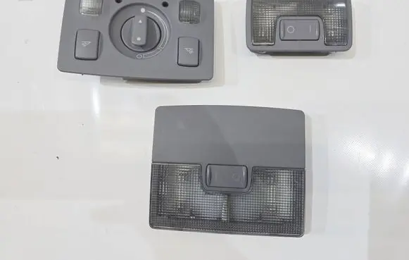 Audi A6 S6 C5 4B Front seat light 4B0947105