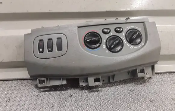 Renault Trafic II (X83) Climate control unit 69920002