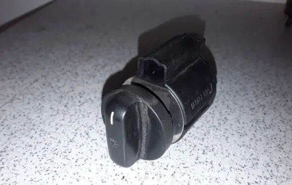 BMW 5 E39 Light switch 8363683