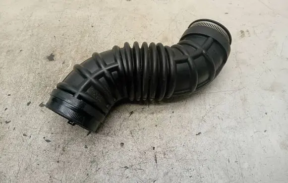 Opel Antara Air intake hose/pipe 96628960