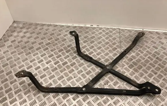Citroen DS5 Fuel tank mounting bracket 