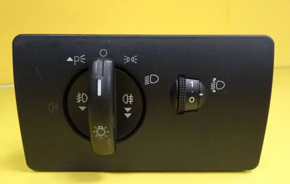 Ford Mondeo Mk III Light switch 1S7T13A024BB