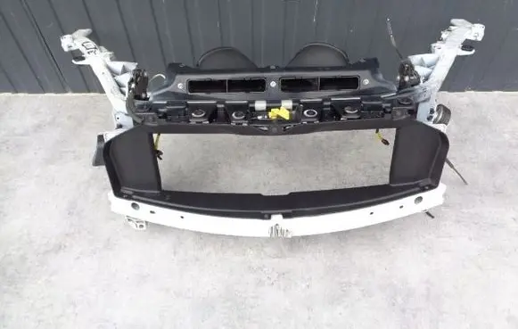Maserati Levante Front piece kit 
