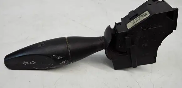 Ford Focus Indicator stalk 98AG13335AE