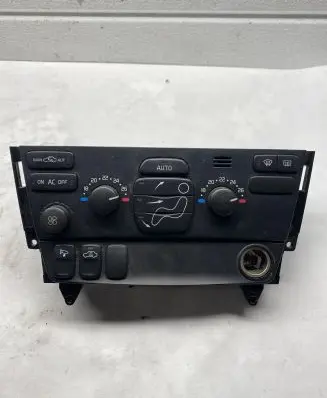Volvo V70 Climate control unit 30746022