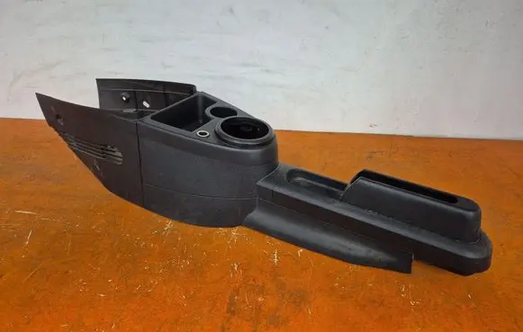 Ford Fusion Center console 2S6XA044C82