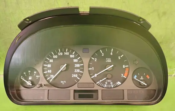 BMW 5 E39 Speedometer (instrument cluster) 8375900