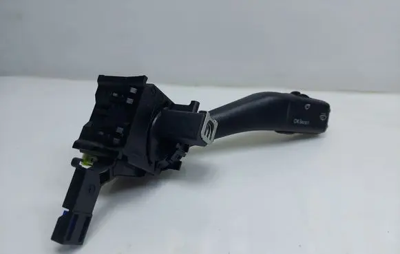 Volkswagen Golf V Wiper control stalk 1K0953519C
