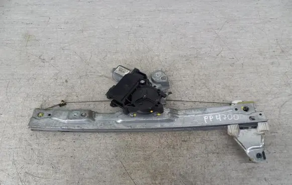 Peugeot 308 Front door window regulator with motor 