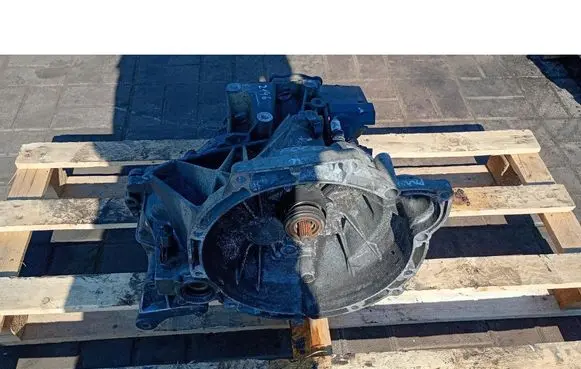 Ford Focus Automatic gearbox XS4R7002CE