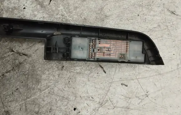Nissan X-Trail T30 Electric window control switch 809498H700
