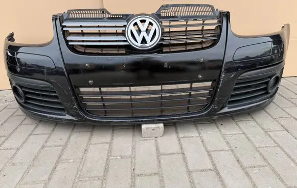 Volkswagen Golf V Front bumper 