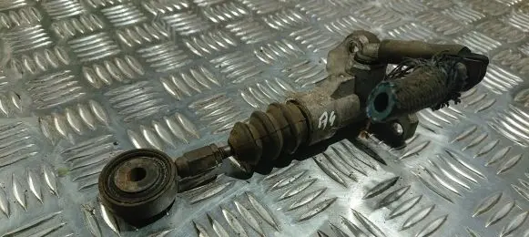 Clutch slave cylinder