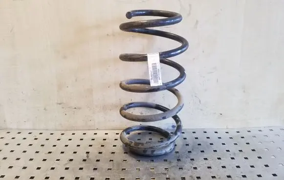 BMW X5 E53 Front coil spring 6750333