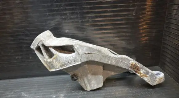 Audi A5 Sportback 8TA Engine mounting bracket 8K0199307BE
