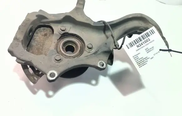 Chrysler Aspen Front wheel hub spindle knuckle M03807S01 1038075RA