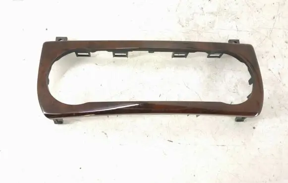 Radio/GPS head unit trim