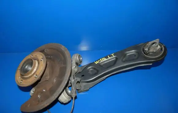 Mercedes-Benz A W176 Stub axle 
