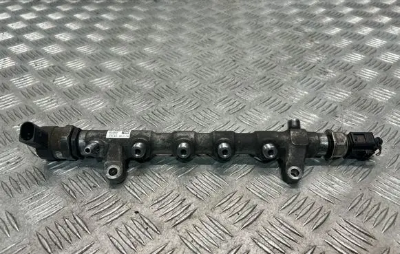 Volkswagen PASSAT B7 Fuel main line pipe 03L089N