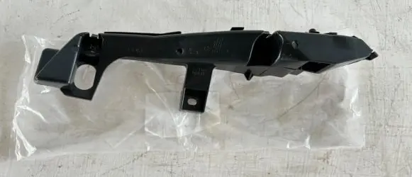 Toyota Land Cruiser (J120) Front bumper mounting bracket 5211660131