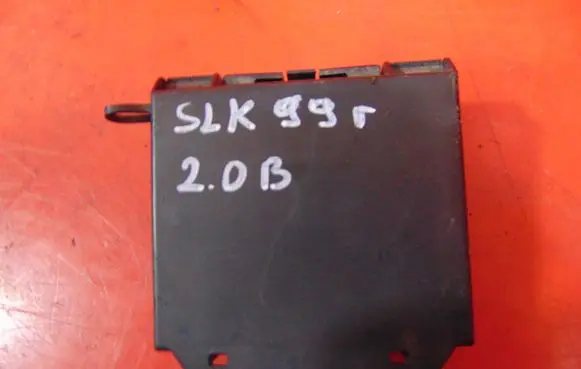 Mercedes-Benz SLK R170 Fuse module A1705450301