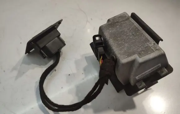 Volkswagen Touareg I Voltage converter inverter 7L6907155