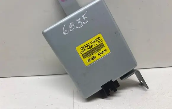 KIA Rio Voltage converter inverter 953001W000