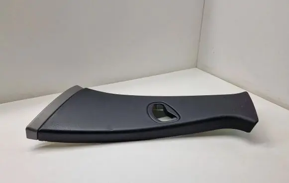 (B) pillar trim (top)