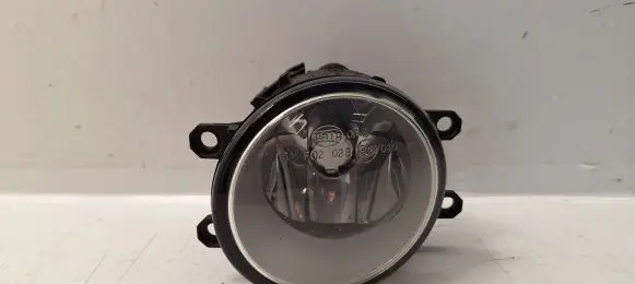 Toyota Corolla Verso AR10 Front fog light 812200F020 27160100