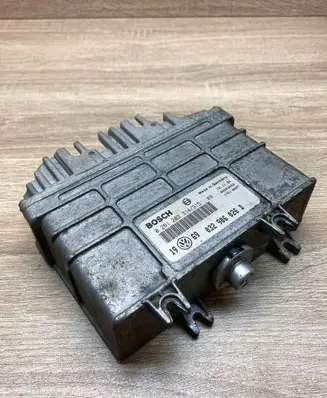 Volkswagen Golf III Engine control unit/module ECU 032906026D 0261203314