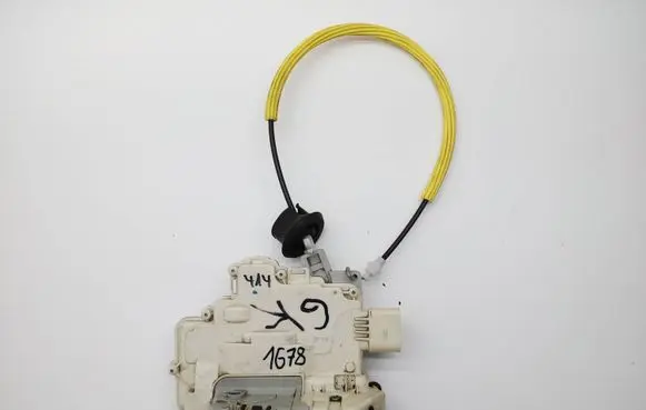 Audi A6 S6 C6 4F Front door lock 4F1837016