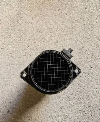 Volkswagen Polo V 6R Mass air flow meter 0281006132