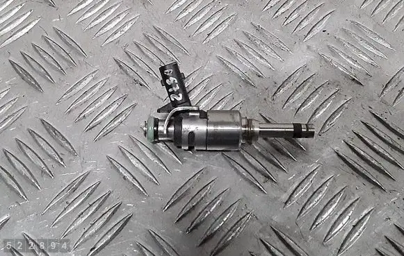 Hyundai i30 Fuel injector 3531003AC0