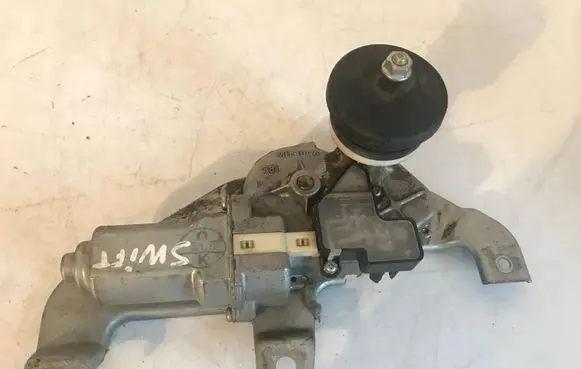 Suzuki Swift I Rear window wiper motor 881