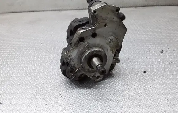 Renault Trafic II (X83) Fuel injection high pressure pump 0445010075 8200108225